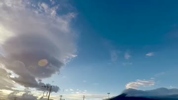 富士山の笠雲やつるし雲 注目の空の写真 ウェザーニュース