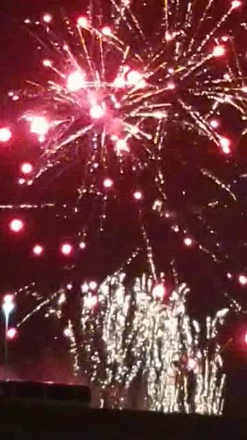 夜空を彩る花火 注目の空の写真 ウェザーニュース