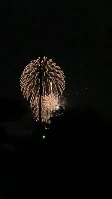 夜空を彩る花火 注目の空の写真 ウェザーニュース 夜空を彩る花火 注目の空の写真 ウェザーニュース