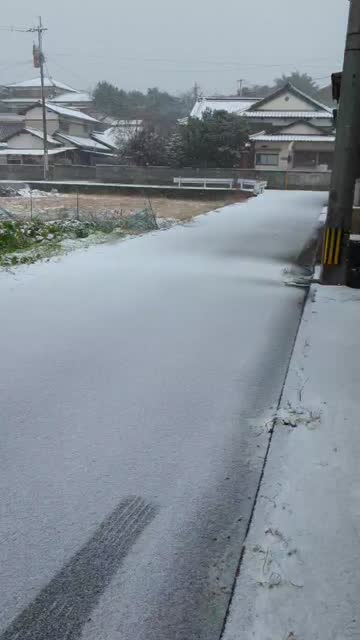 初雪で積雪も！ 西日本の雪の様子 注目の空の写真 ウェザーニュース